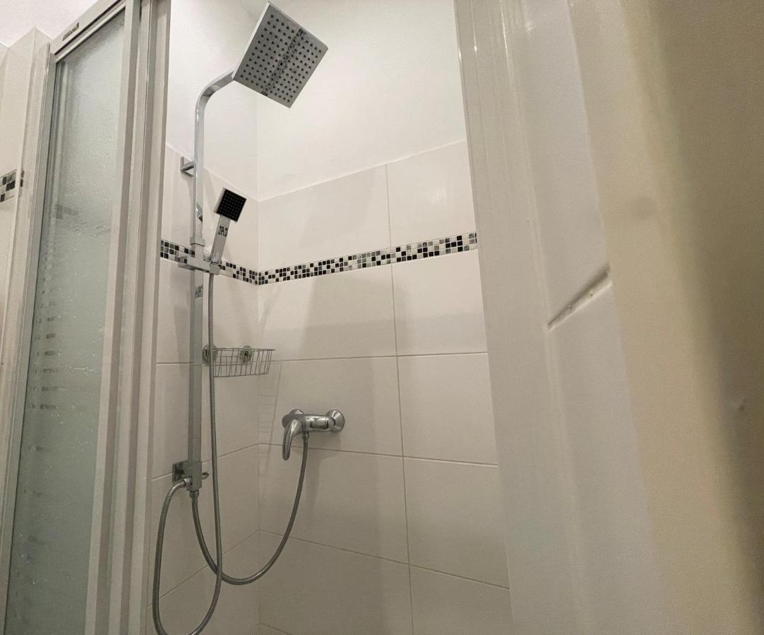 비엔나 Central Sunny Flat With Free Parking 아파트 외부 사진